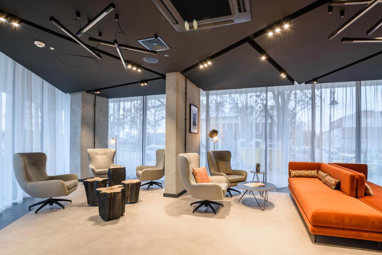Arche Hotel Lublin Bagian luar foto